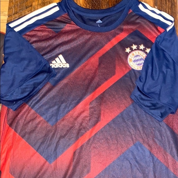 NWOT 2017 short sleeve Munich Pre-Match Shirt - Picture 5 of 9